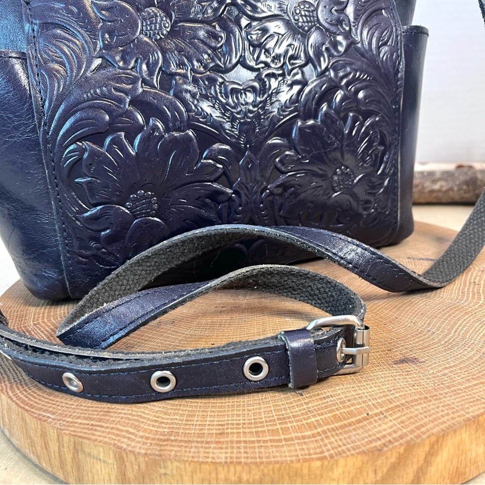 Patricia Nash Aveley Safflower Purple floral embossed leather crossbody bag - Picture 10 of 16